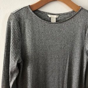 {H&M} long sleeve silver top 